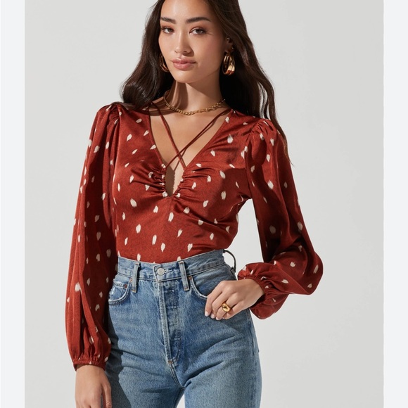 Astr Tops - ASTR The Label Keyhole Cutout Satin Blouse Rust Brown S
